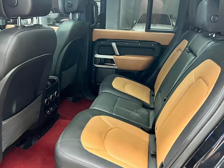 Фото 6 - Land Rover Defender