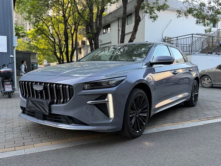 Фото 1 - Geely Preface L