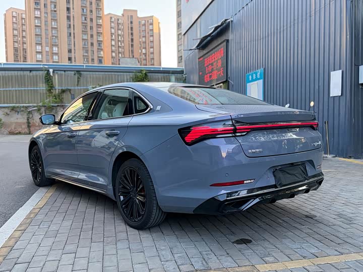 Фото 4 - Geely Preface L