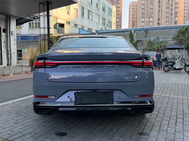 Фото 7 - Geely Preface L