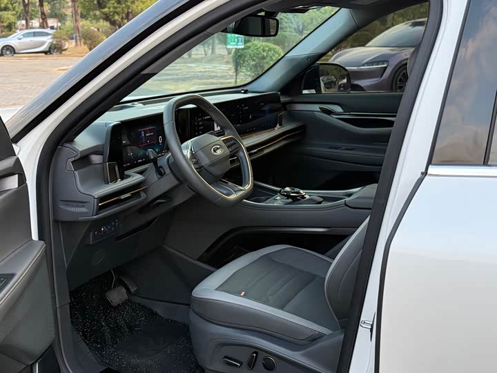 Фото 7 - Ford Edge