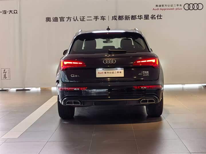 Фото 2 - Audi Q5L