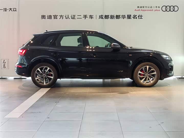 Фото 4 - Audi Q5L