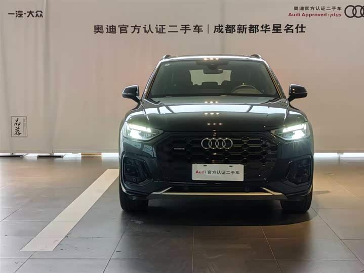 Фото 5 - Audi Q5L