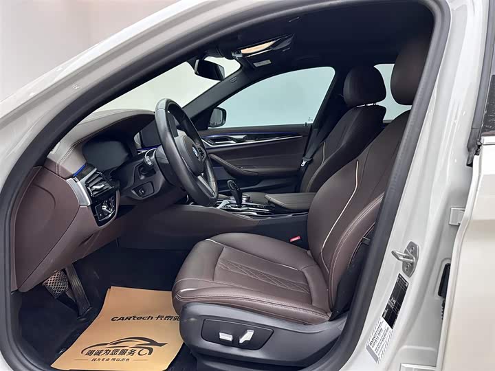 Фото 8 - BMW 5 Series