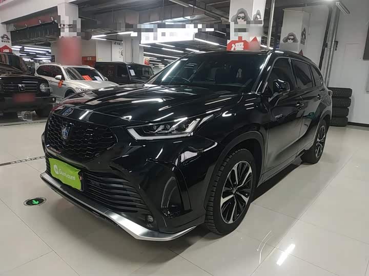 Фото 2 - Toyota Crown Kluger