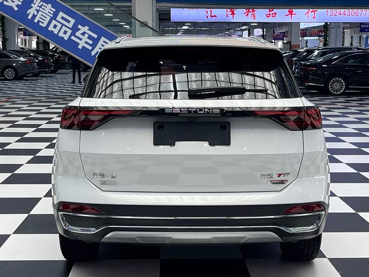 Фото 6 - Bestune T77