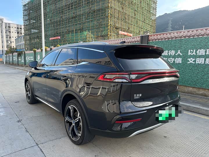 Photo 9 - BYD Tang Hybrid/EV