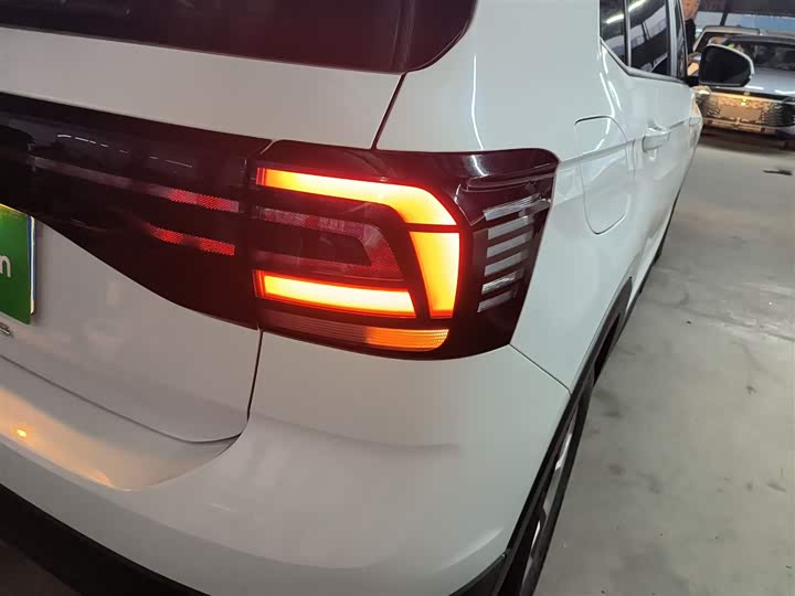 Фото 8 - Volkswagen T-Cross