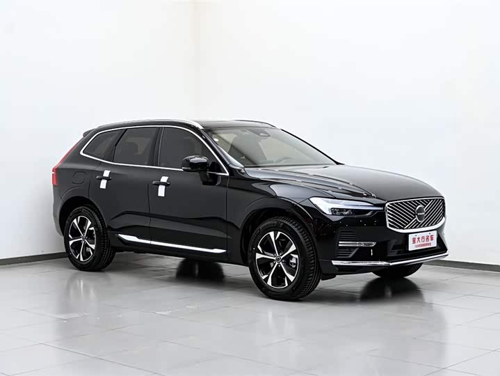 Фото 4 - Volvo XC60
