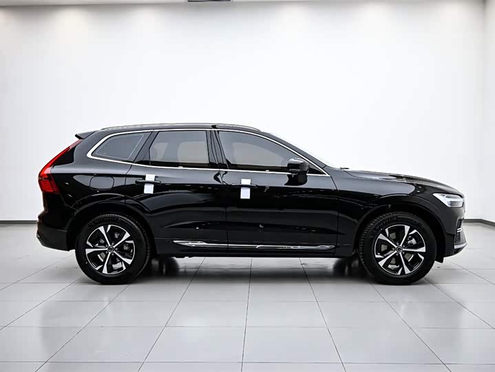 Фото 6 - Volvo XC60