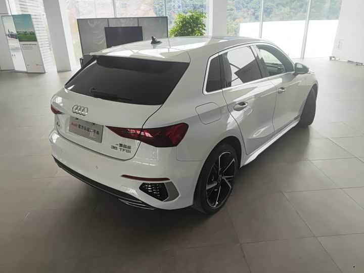 Фото 2 - Audi A3