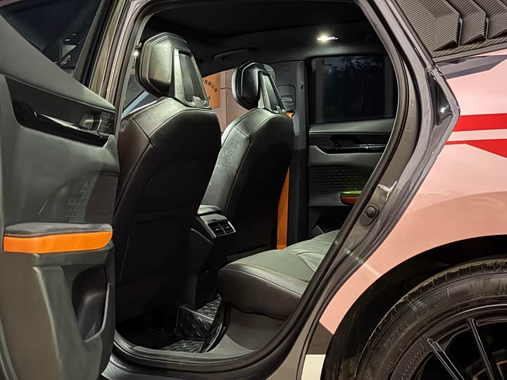 Фото 7 - Changan UNI-V