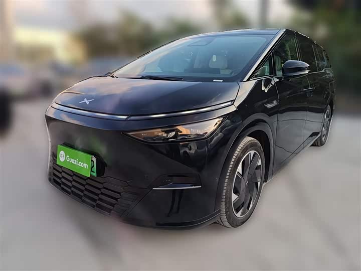 Фото 1 - XPeng X9