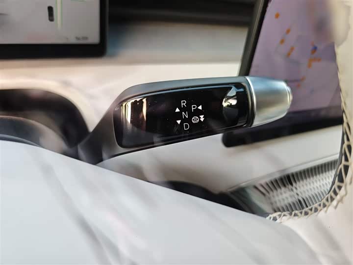 Фото 7 - XPeng X9