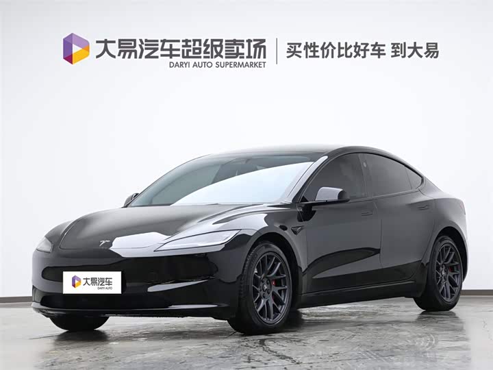 Фото 1 - Tesla Model 3