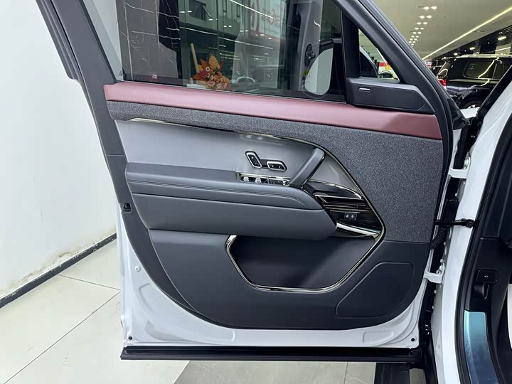 Фото 9 - Land Rover Range Rover Sport