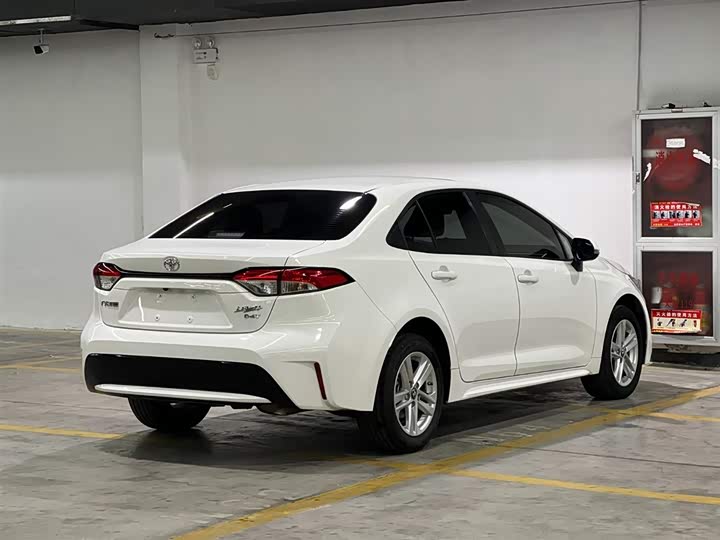 Фото 5 - Toyota Levin