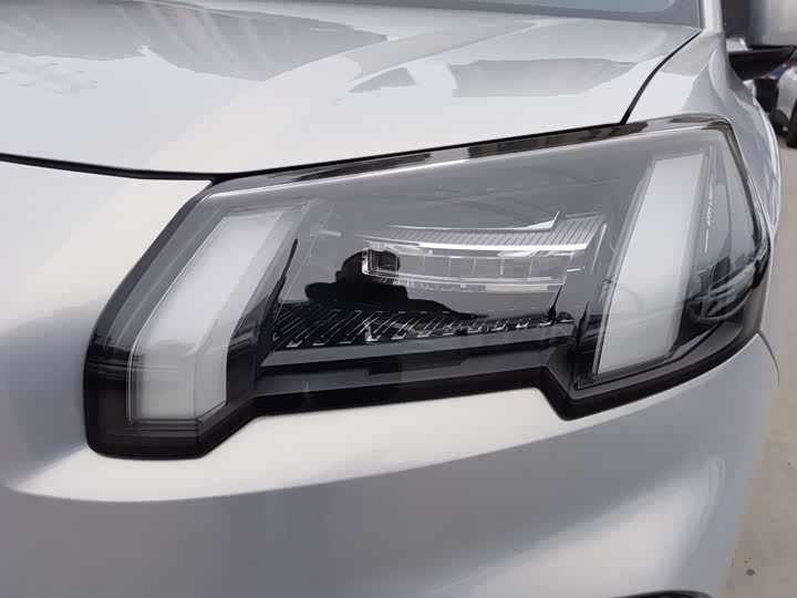 Фото 4 - GAC Aion V