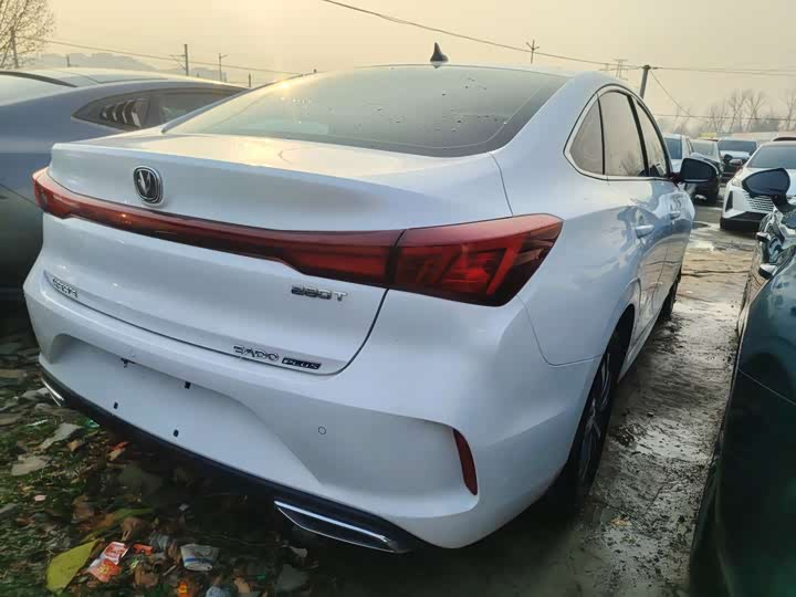 Фото 7 - Changan Eado Plus