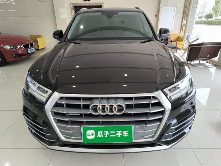 Фото 3 - Audi Q5L