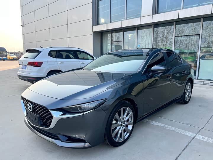 Фото 1 - Mazda 3 (Axela)