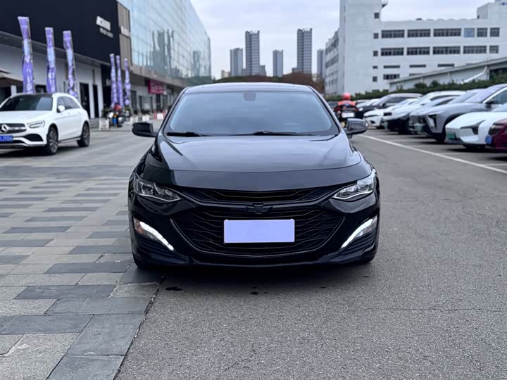 Фото 2 - Chevrolet Malibu XL