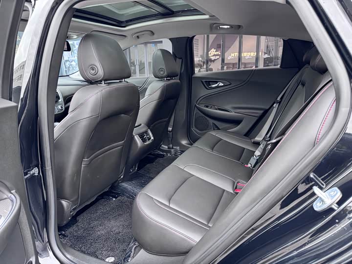 Фото 8 - Chevrolet Malibu XL