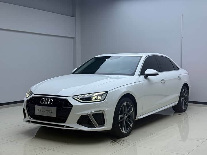 Фото 1 - Audi A4L