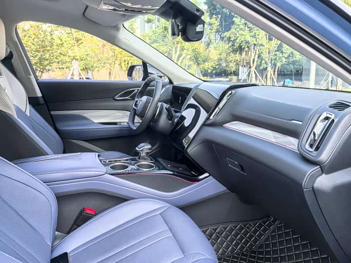 Фото 3 - Hongqi HS3