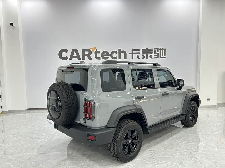 Фото 7 - Tank 300