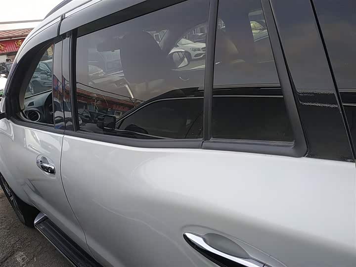 Фото 5 - Nissan Terra