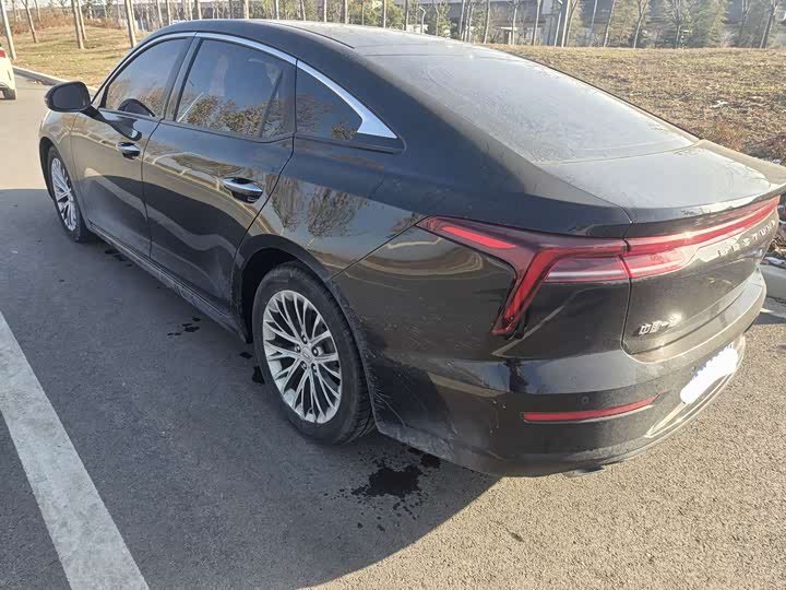 Фото 7 - Bestune B70