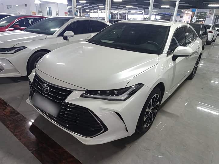 Фото 1 - Toyota Avalon