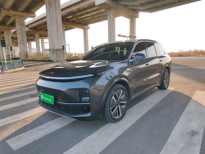 Фото 1 - LiXiang L8