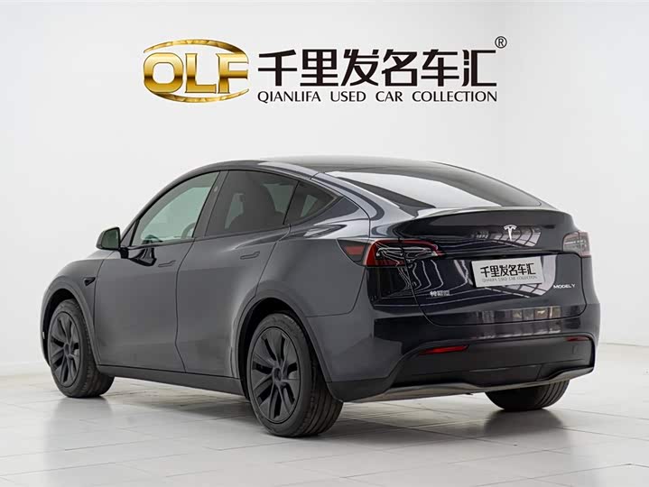 Фото 4 - Tesla Model Y