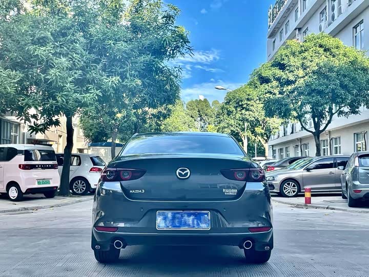 Фото 9 - Mazda 3 (Axela)