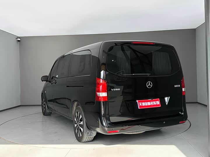 Фото 5 - Mercedes-Benz Vito