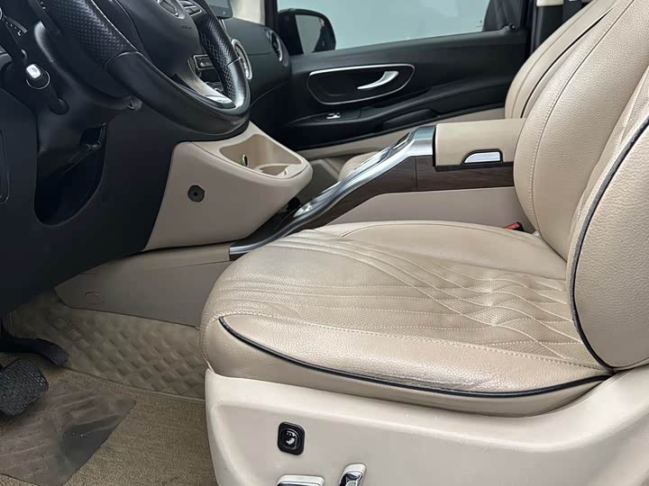 Фото 7 - Mercedes-Benz Vito