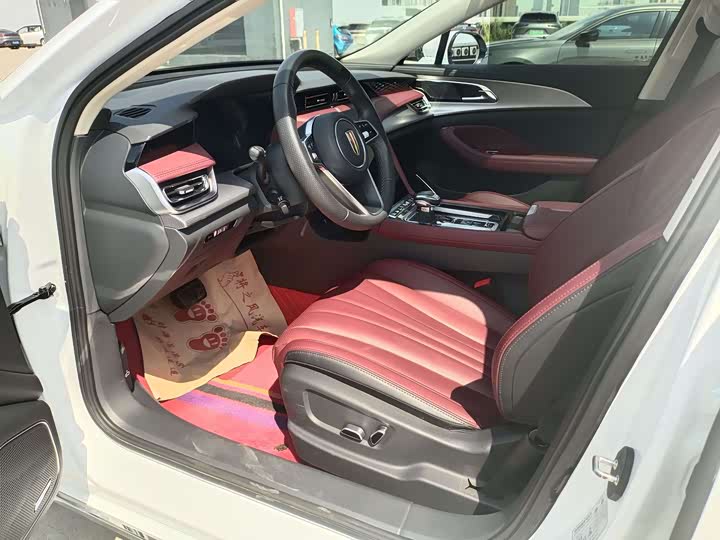 Фото 6 - Hongqi H5