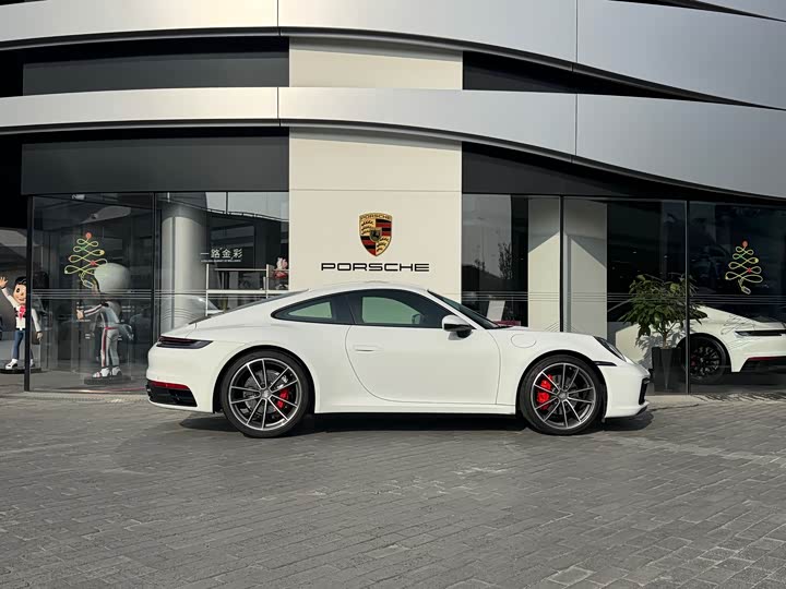 Фото 3 - Porsche 911