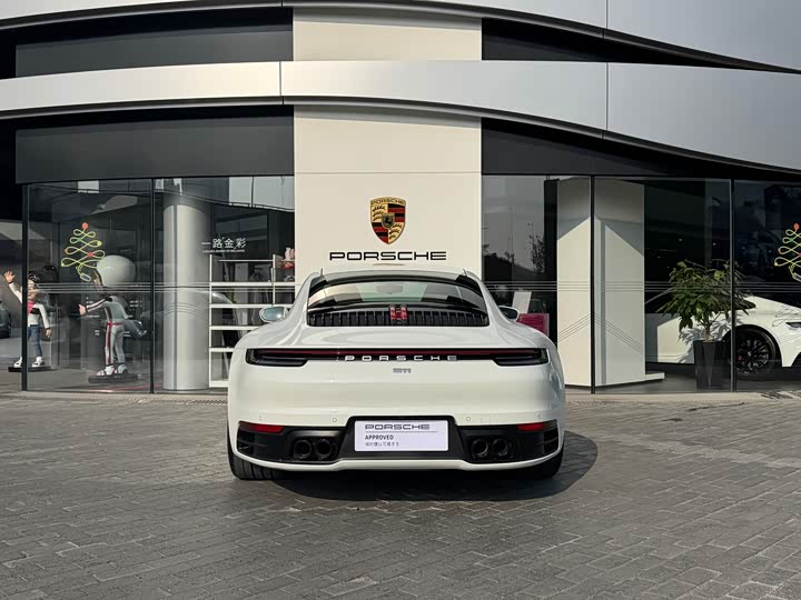 Фото 4 - Porsche 911