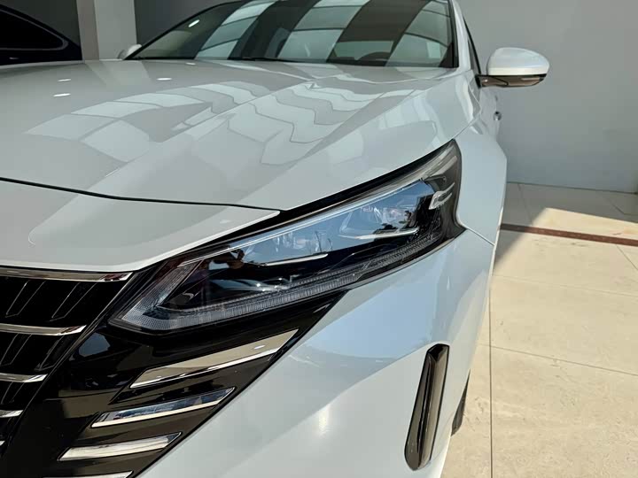 Фото 4 - Nissan Teana