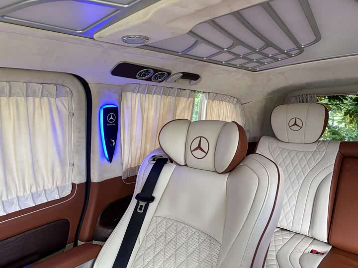 Фото 9 - Mercedes-Benz Vito