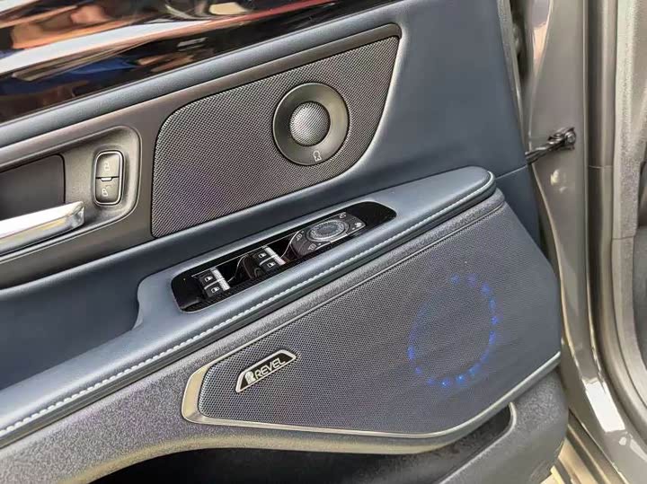 Фото 4 - Lincoln Nautilus