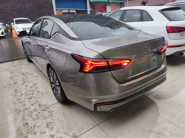 Фото 5 - Nissan Teana