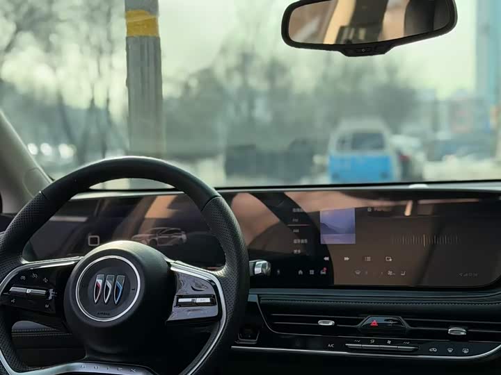 Фото 8 - Buick LaCrosse