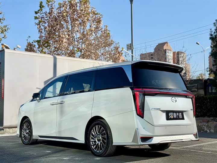 Фото 3 - GAC Trumpchi M8