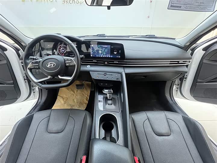 Фото 8 - Hyundai Elantra N line