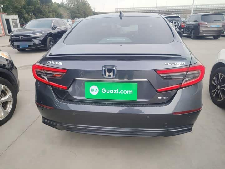 Фото 6 - Honda Accord